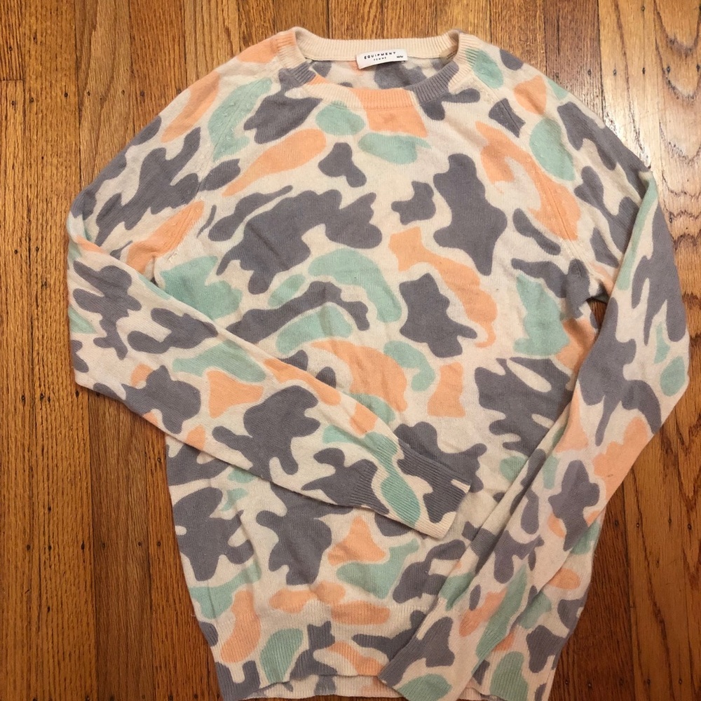 Equipment Cashmere Crewneck Sweater
